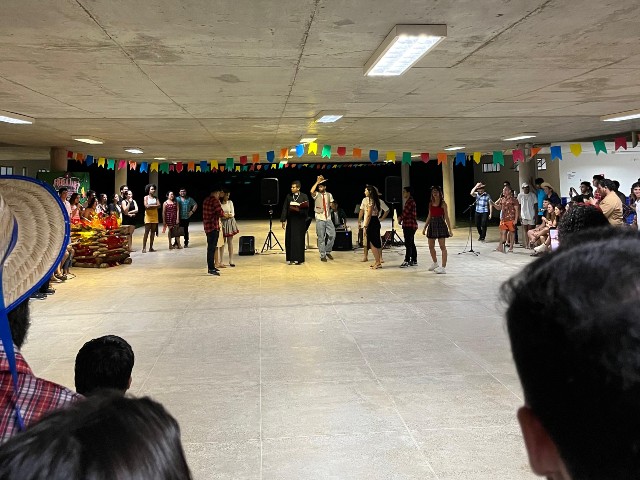 Apresentação do Casamento Matuto no Arraiart.